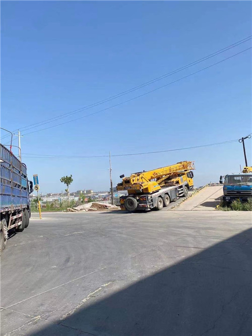 端州区25吨吊车的租赁价格大概是多少？