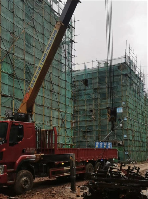 端州区“慢工细活”—— 吊车的 “微动控制” 技术